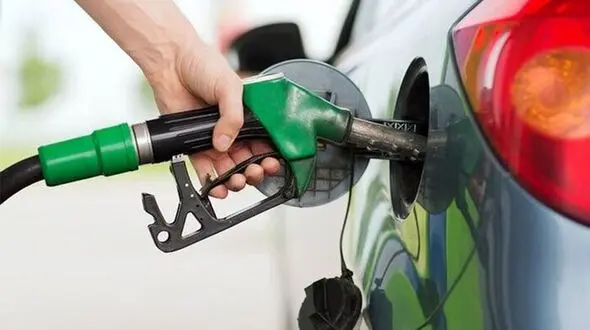 قیمت جدید بنزین در کرمان: آغاز عرضه بنزین ۸۷ هزار و ۲۰۰ تومانی