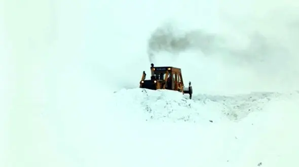 ببینید / وضعیت گردنه ژالانه عصر دیروز + فیلم 