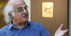 زنان بی حجاب در بین جمعیت‌هایی که هر شب جمع می‌شوند مدافع انقلاب هستند / الان وقت کنار هم بودن است و پذیرش انتقادها است