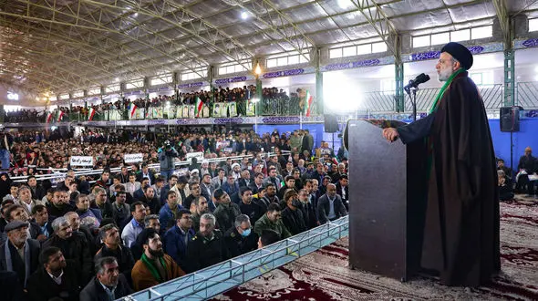 رییسی: مشکلی در کشور حل نشده باقی نمی ماند / آمریکایی‌ ها و غربی‌ ها هیچ جا را آباد نکردند