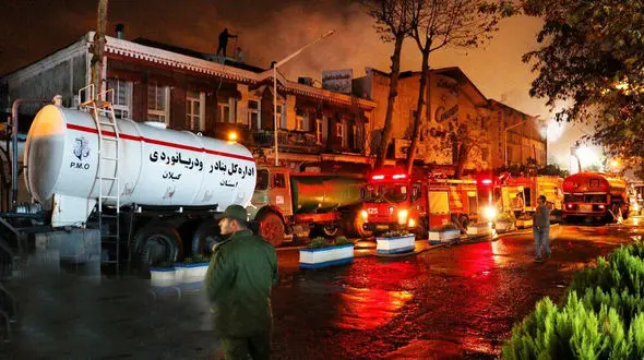 آتش‌سوزی مهیب در هتل ایران بندر انزلی + فیلم 
