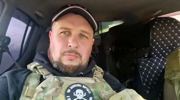 ببینید / تصاویر تکان‌دهنده از لحظه قتل خبرنگار ضد پوتین داخل یک کافه + فیلم