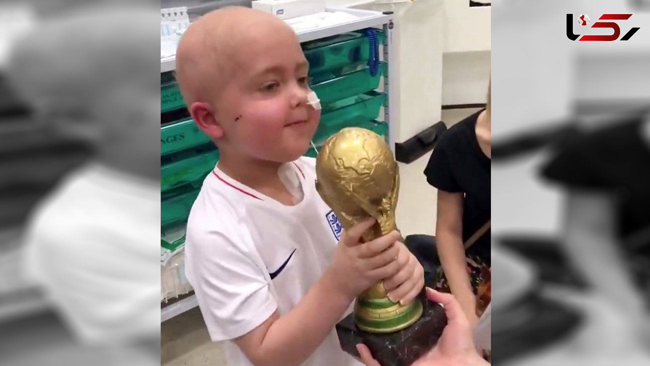 تلاش فوتبالیست مشهور برای خوشحالی کودک ۵ ساله +عکس