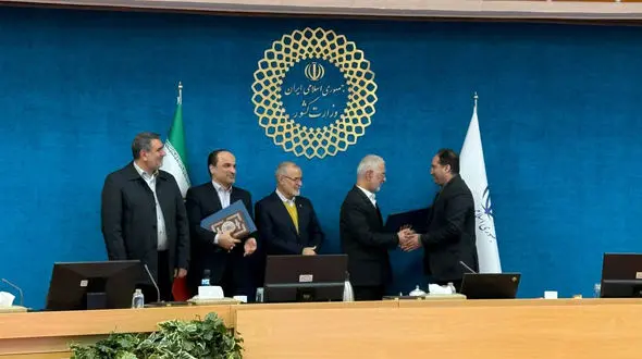 وزیر کشور: کاهش جمعیت به یک بحران ملی تبدیل شده است + فیلم