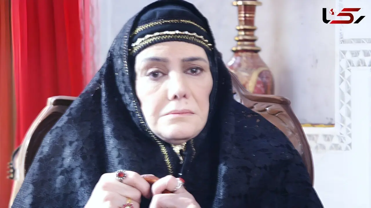 سفر در زمان / عکس چهرۀ «فخری خوروش» در 47 سالگی در «شهر شراب»؛ سال 55