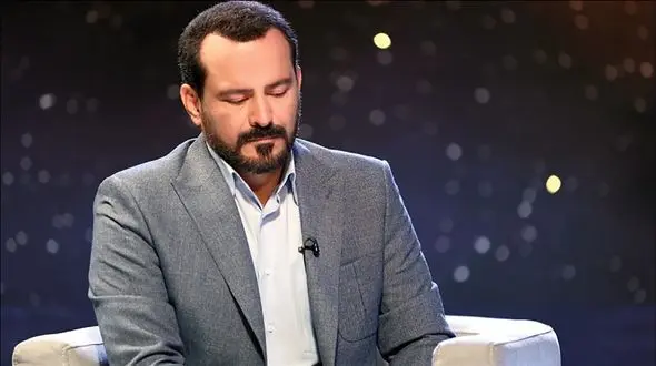 این مرد ایرانی با مرده ها حرف می زند + عکس