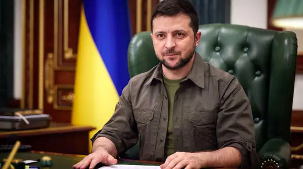 اصلاح‌طلبان با دلقک ضد ایرانی مرزبندی کنند!