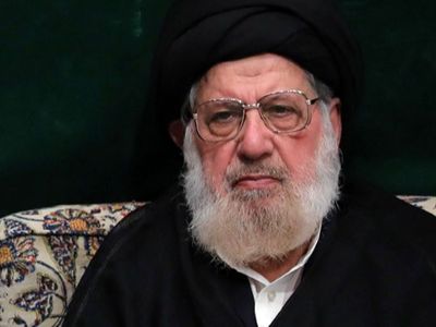 عکس / سفر به تاریخ؛ «سید محمد خامنه‌ای، برادر رهبر انقلاب» در مراسم عزاداری محرم در بیت رهبری؛ سال 1390