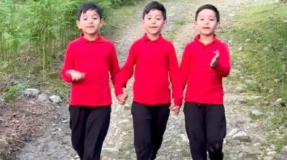 فیلم آواز شاد / سه قلوهای ورپریده تو جنگل آهنگ خاطرات شمال رو میخونن و رقص ناش ناش میرن !