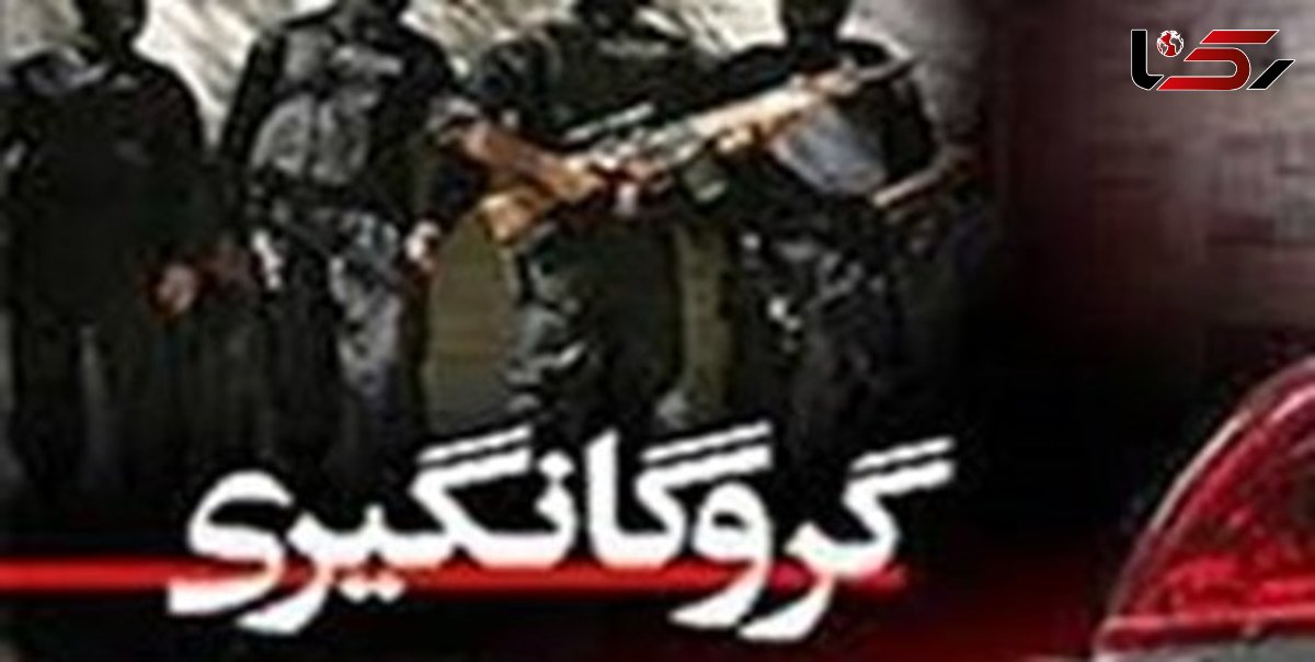 وحشت پسر 25 ساله در محاصره 5 مرد که تفنگ داشتند / در سرباز رخ داد