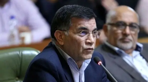 عضو شورای شهر به شهردار تهران تذکر داد