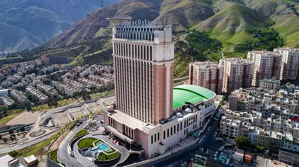 قتل زن جوان و خودکشی قاتل عاشق در هتل اسپیناس پالاس تهران