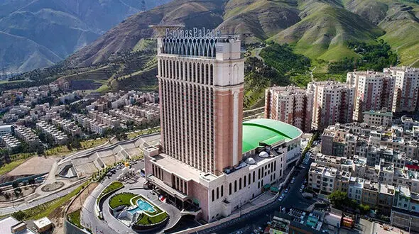 قتل زن جوان و خودکشی قاتل عاشق در هتل اسپیناس پالاس تهران