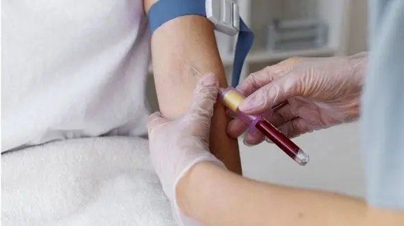 مزایای انجام آزمایش در منزل نسبت به مراجعه به آزمایشگاه چیست؟