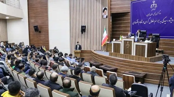 پرونده ولخرجی‌های میلیاردی متهمان با پول مردم / هدیه هزار دلاری مدیرعامل شرکت به همسر راننده خود