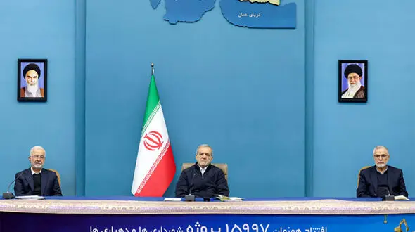 پزشکیان: امیدواریم سال آینده شاهد قطع برق و گاز نباشیم