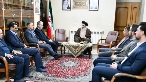 مدیرعامل گروه سرمایه‌گذاری توکافولاد با امام جمعه اصفهان دیدار کرد