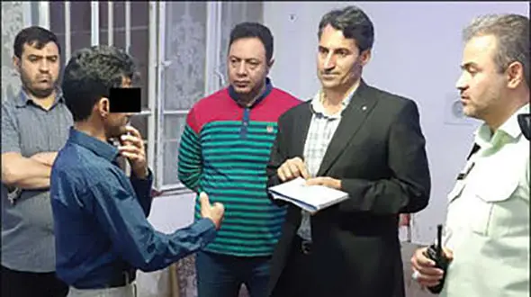 اعترافات هولناک قاتل یک روحانی در مشهد / گوش مقتول با قیچی بریده شد + عکس 