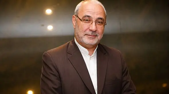 حاجی دلیگانی: در حال جمع‌بندی و جمع‌آوری مستندات برای استیضاح عراقچی هستیم/ هر نوع توافق با عمان درباره تنگه هرمز باید به تصویب مجلس برسد/ افکار تیم وزارت امورخارجه در دوران قاجار گیر کرده و از روی ترس و وادادگی است