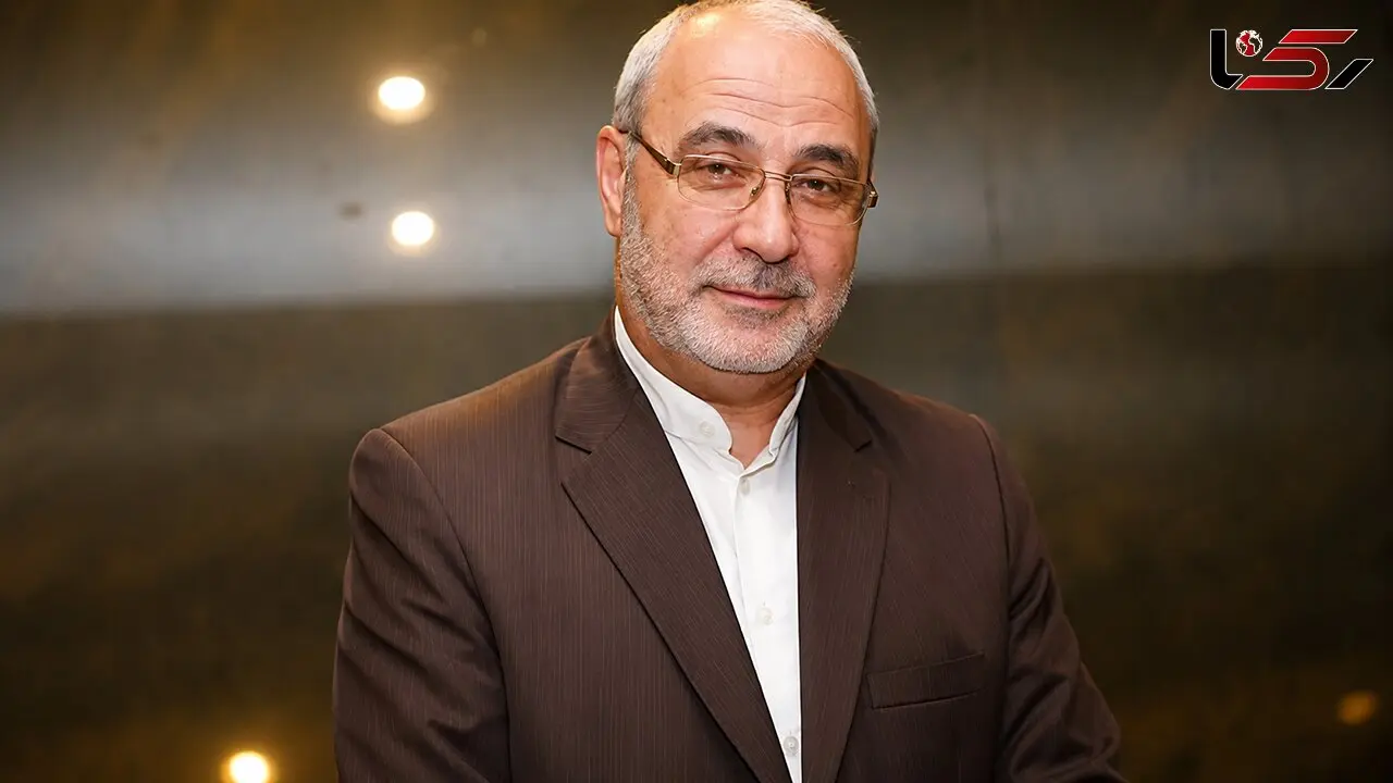 حاجی دلیگانی: در حال جمع‌بندی و جمع‌آوری مستندات برای استیضاح عراقچی هستیم/ هر نوع توافق با عمان درباره تنگه هرمز باید به تصویب مجلس برسد/ افکار تیم وزارت امورخارجه در دوران قاجار گیر کرده و از روی ترس و وادادگی است