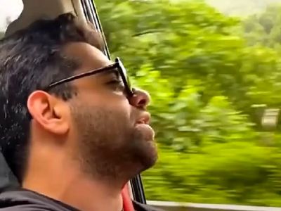 آواز باشکوه رضا بهرام تو سفر شمال با پارتنرش / ای ماه من از قلب شب نرو حین رانندگی خوند!