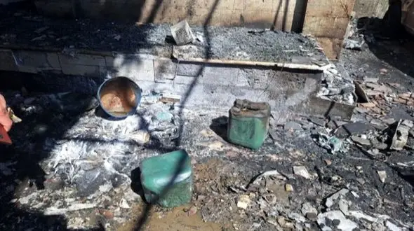 آتش‌سوزی شدید خودرو سواری در پمپ بنزین کرمانشاه