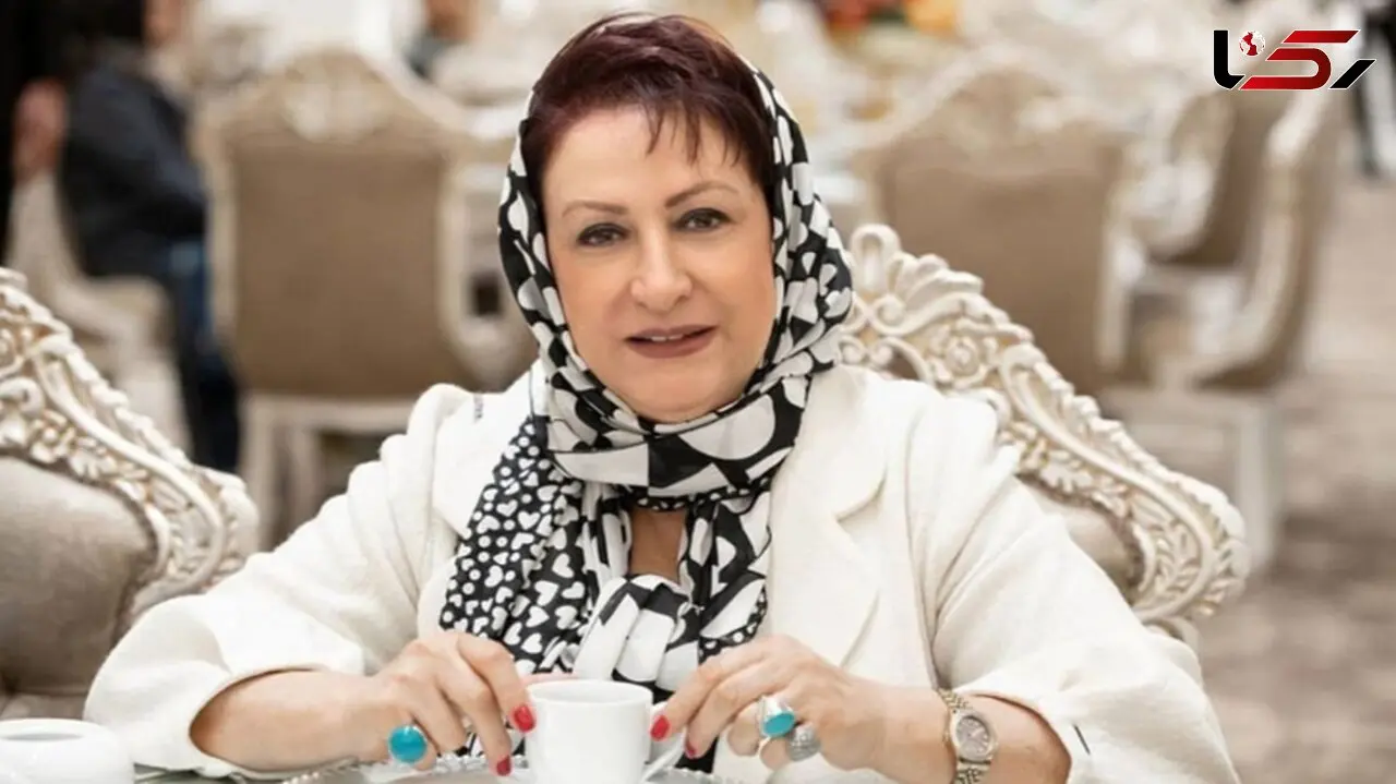 فیلم / نگاهی به چیدمان جذاب  خانه زیبا و شیک مریم امیرجلالی / از مبلمان چوبی ساده تا فرش های خوش رنگ !