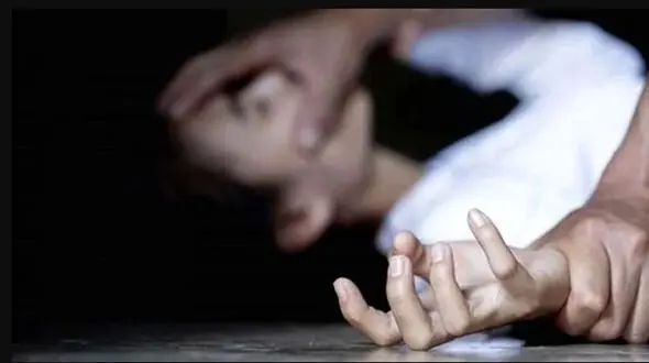 ادعای عجیب زن مطلقه درباره آزار شیطانی 3 پسر شکنجه گر / من به زور تسلیم آنها شدم