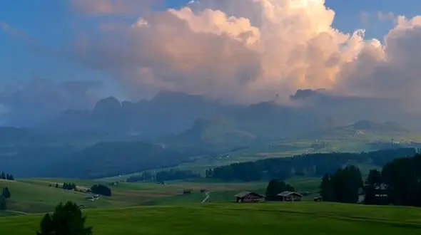 شانس برای کسی است که تلاش کند