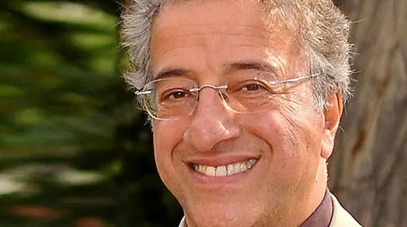 علیرضا خمسه : به سختی وارد سینما شدم!