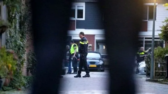 قتل عام خانوادگی در دوردرخت / مردی با شلیک به 2 کودکش خودکشی کرد !