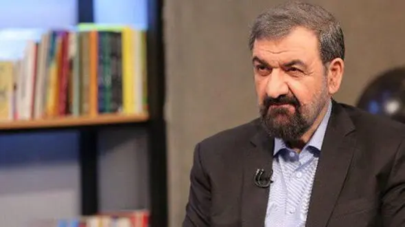 محسن رضایی: آقای رئیس جمهور، شخصا در قرارگاه فرماندهی سلامت مستقر شوید