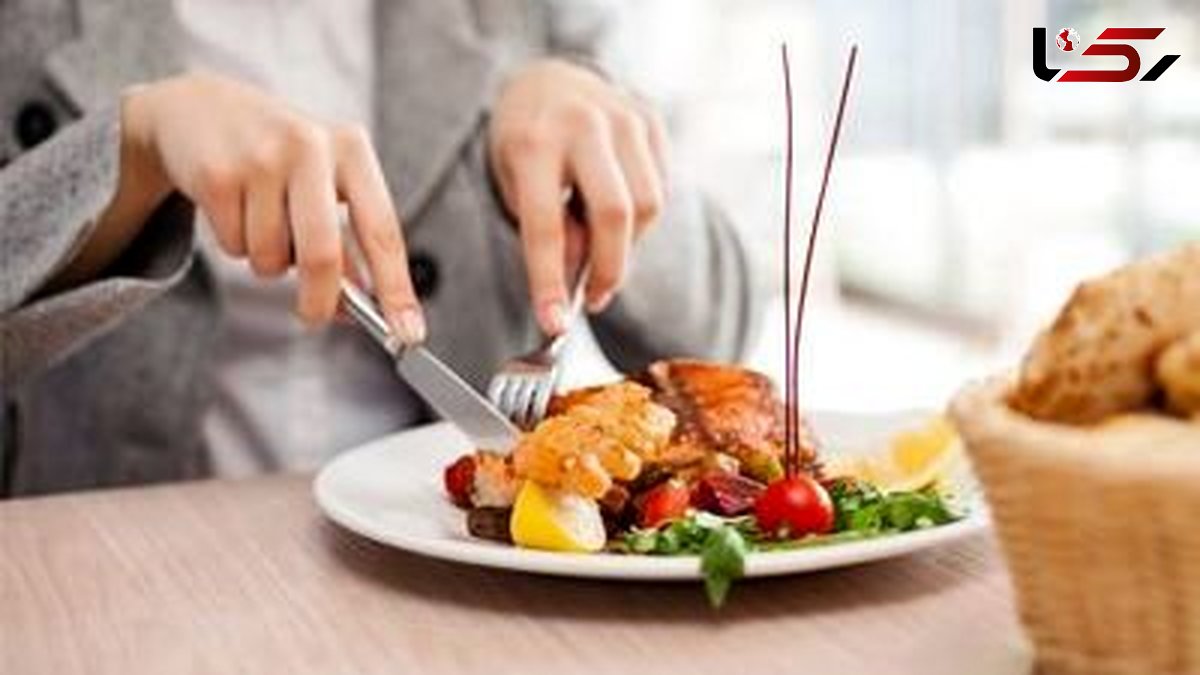 سرعت غذا خوردن شما چقدر است؟ تکنیک‌ هایی برای غذای آرام‌ تر و سالم‌ تر