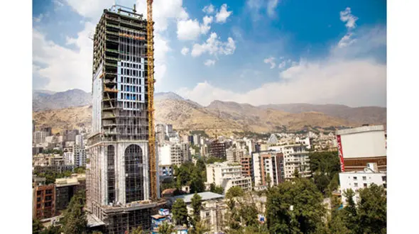 غول خلافکار دزاشیب / قطع درختان برای ساخت برج 29 طبقه