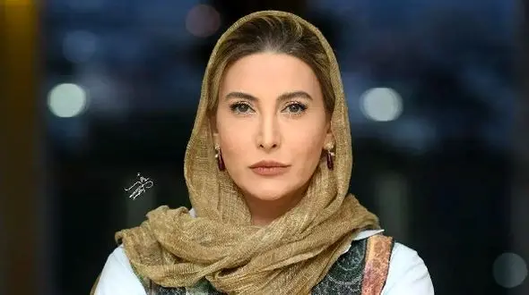 استایل مونوکروم و مجلسی فریبا نادری با مانتو اعیانی گلدوزی شده با گنجشک / شیک ترین خانم بازیگر ایرانی با اختلاف!