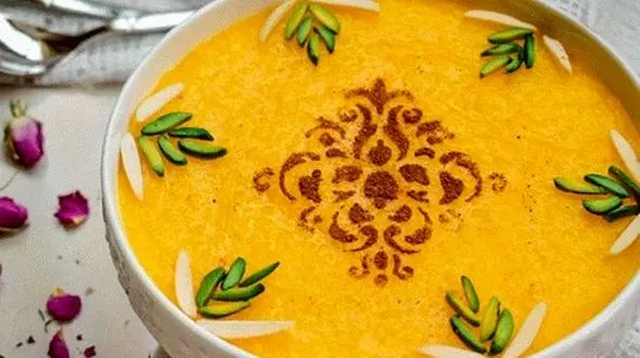 تزئین شله زرد مدل 1404 با ایده های جدید و خاص برای ماه مبارک رمضان/ عکس