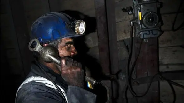 افزایش آمار کشته شدگان فاجعه معدن طبس / هر روز تلخ تر از دیروز