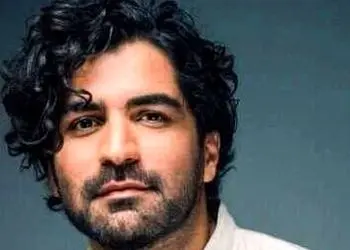 فیلم/ نگاهی به مات و مبهوت ماندن داوران عصر جدید از اجرای  عرفان طهماسبی با آهنگ تو کوری یا مو دوروم که مونه دیگه نمیبینی؟!