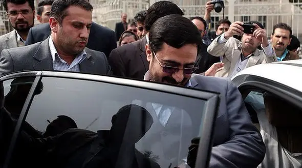 سعید مرتضوی تحت الحفظ راهی تهران شد + عکس