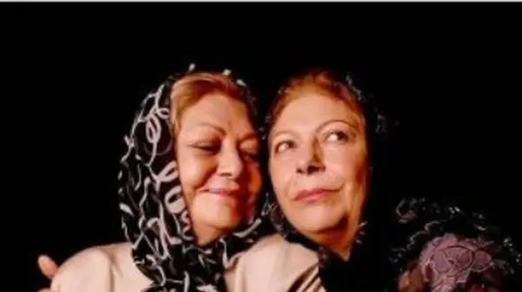 نوشته روی سنگ قبر خانه ابدی مادر ثریا قاسمی/ روح حمیده خیر آبادی شاد و یادش گرامی