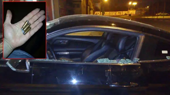 حمله کلاش به دست ها به خانه مسئول شهری آبادان / ماشین میلیاردی به گلوله بسته شد + عکس