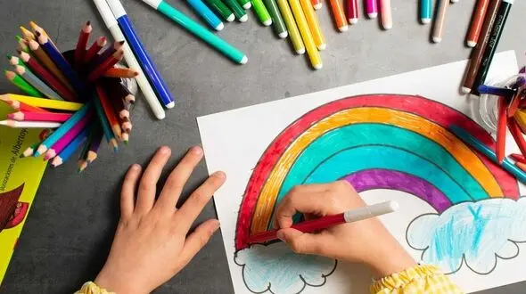 فعالیت‌های تابستانی کم‌هزینه و خلاقانه برای کودکان 
