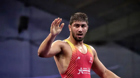 احمد بذری هم با شایستگی طلایی شد + فیلم برد تانک ایرانی برابر حریف مغول