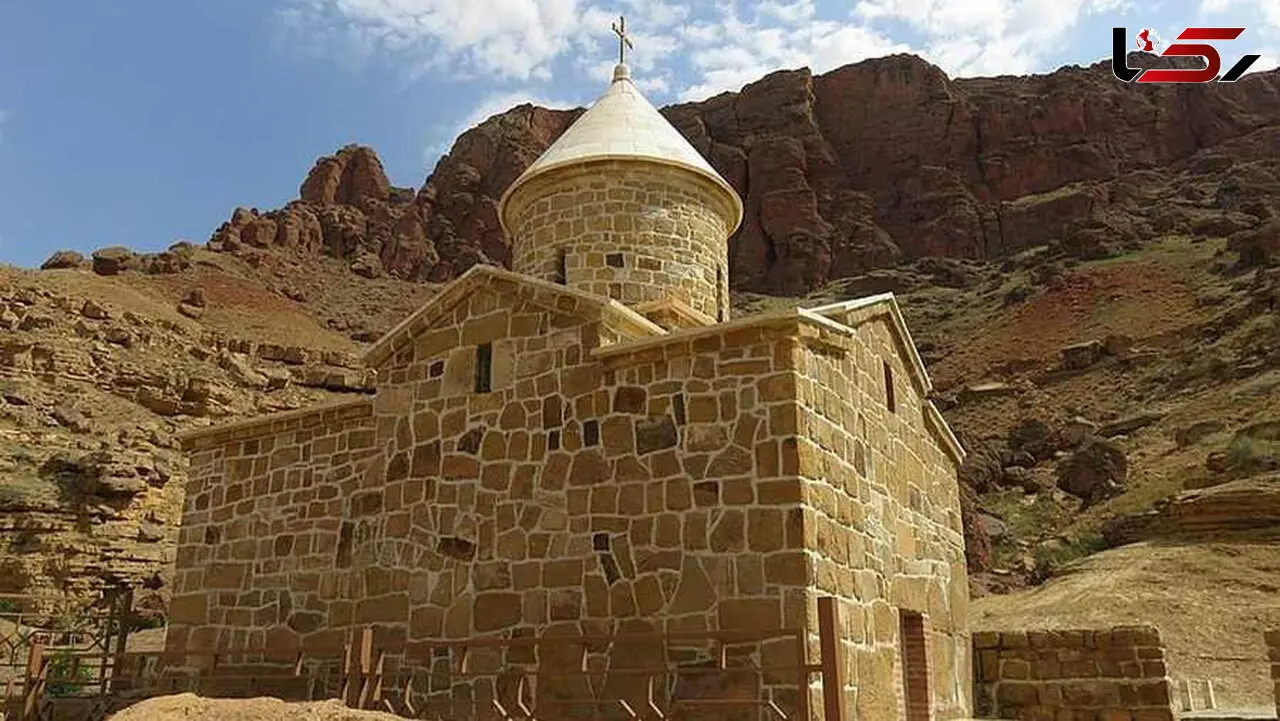 عبادتگاهی آسمانی در جوار رودخانه‌+عکس