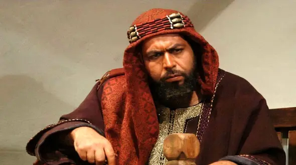 میز صبحانه عاشقانه و دونفره فرهاد اصلانی بازیگر سریال مختارنامه همراه با همسر ساده و اصیلش/سالم خوری با پنیر و سبزی و چای نبات+عکس