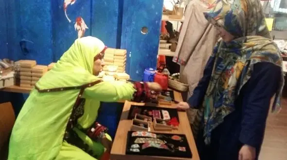 شیرزنی که در میان افعی و تمساح‌ها، «غریب ‌آباد» را به دیار آشنایی مبدل کرد!+تصاویر
