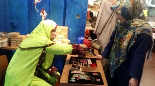 شیرزنی که در میان افعی و تمساح‌ها، «غریب ‌آباد» را به دیار آشنایی مبدل کرد!+تصاویر
