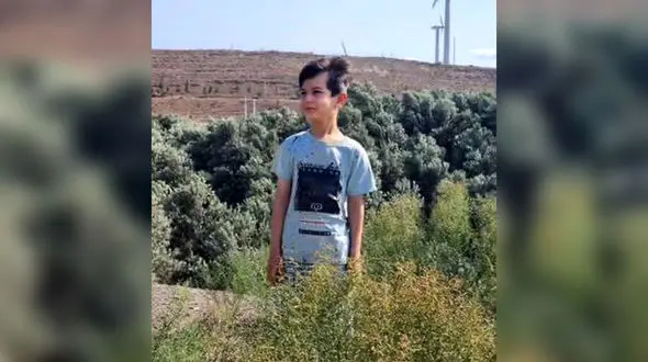 فیلم لحظه سقوط مرگبار کودک در حوضچه گل محمدی / کودک به شکل دردناکی جان باخت