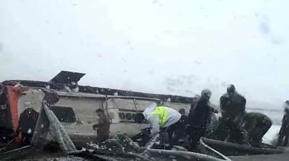 واژگونی مرگبار اتوبوس در اتوبان ساوه با 11 کشته و زخمی + عکس 