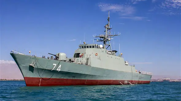 فیلم دیدنی از  استقرار ناو‌های نیروی دریایی ایران، چین و روسیه در شمال اقیانوس هند 